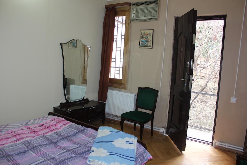 Old District Guest House Tbilisi Quarto foto
